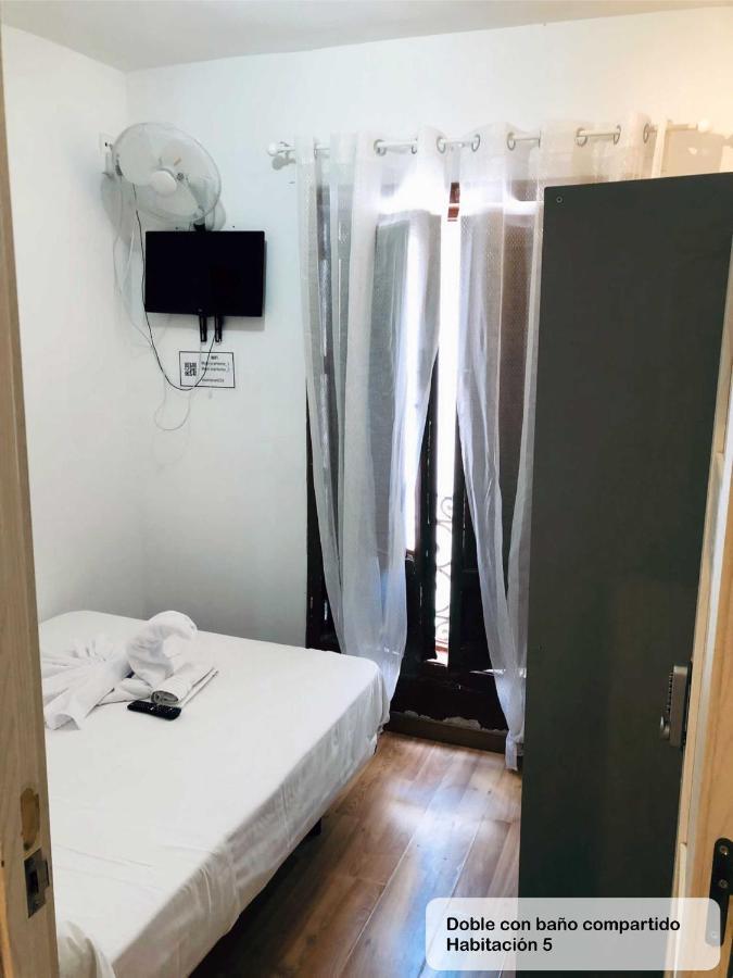 Gran Via Sol Rooms Madrid Exterior photo